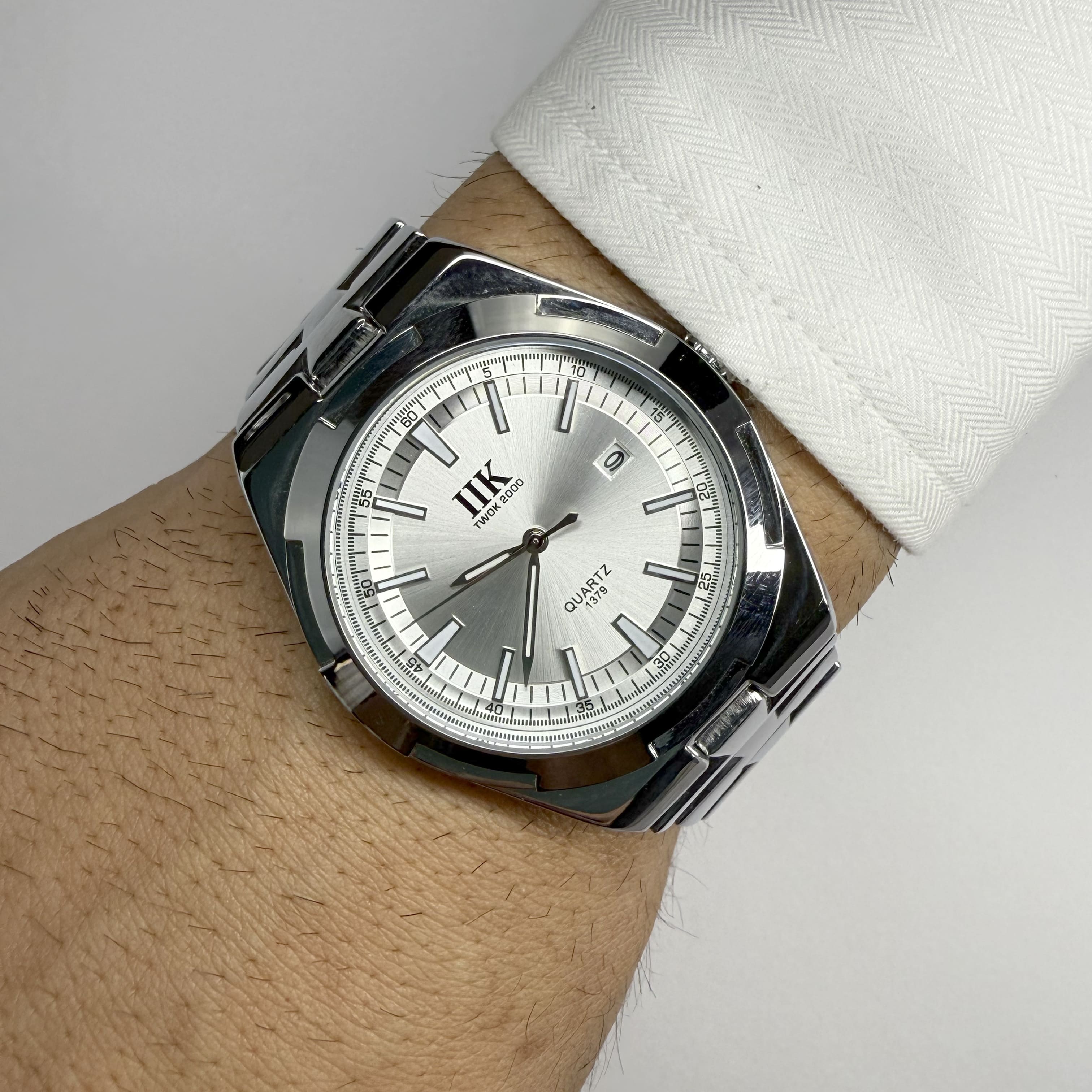 EQUATOR IIK TWOK 2000